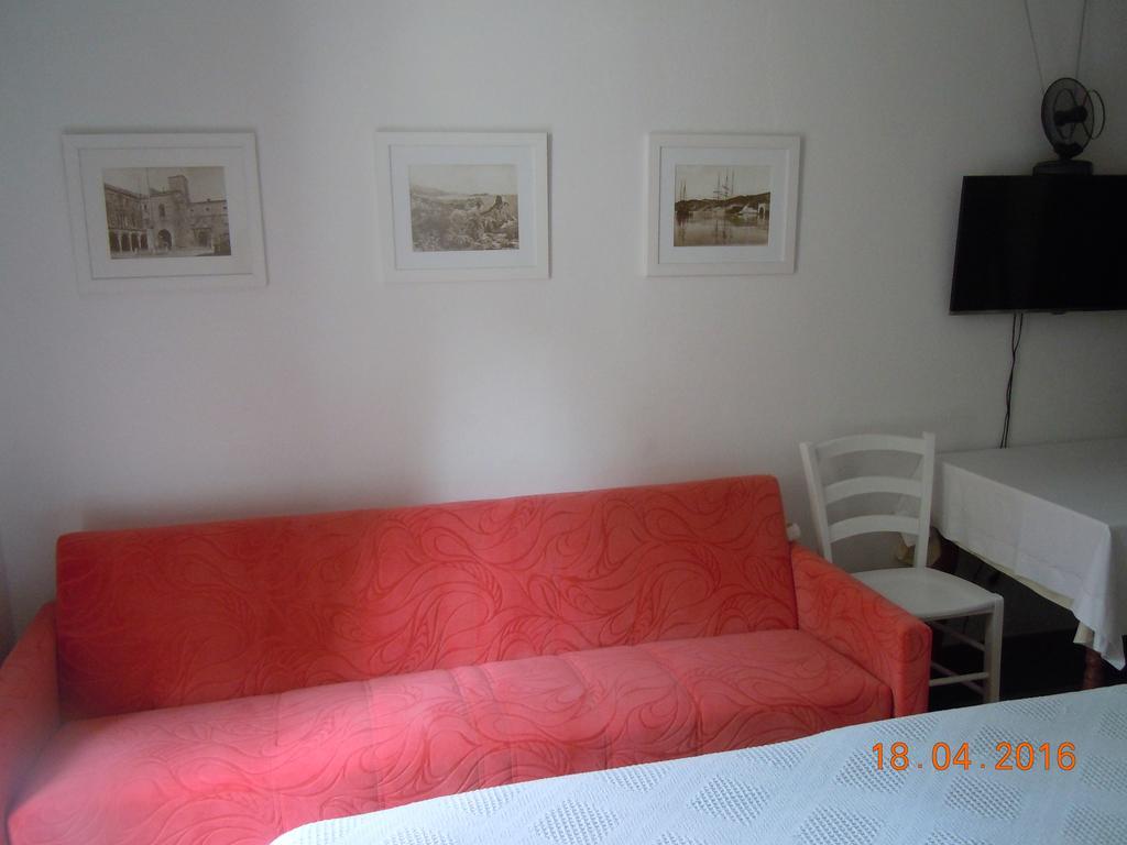 Central Apartment ドゥブロブニク エクステリア 写真