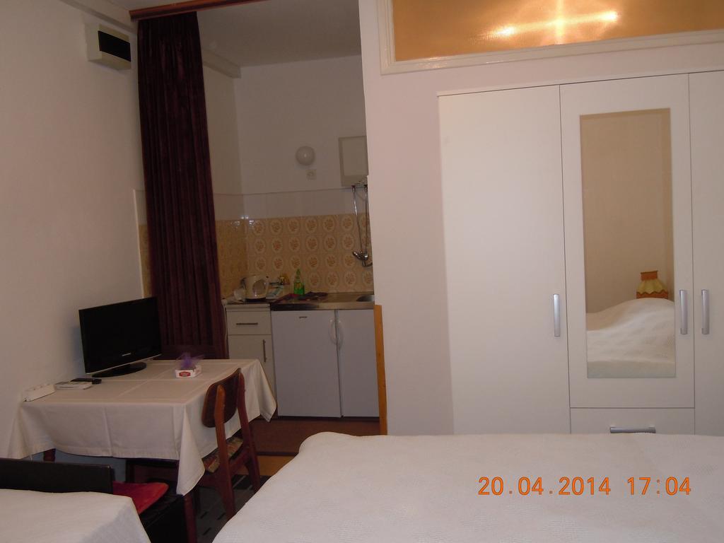 Central Apartment ドゥブロブニク エクステリア 写真